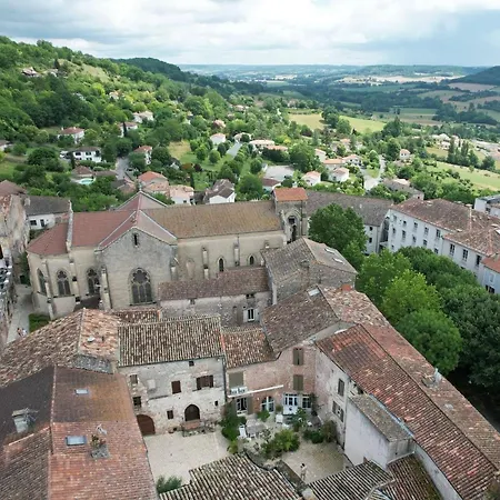 La Maison Sur La Place Penne-dʼAgenais