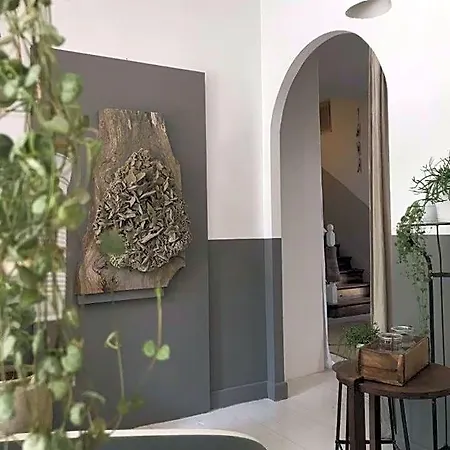 Nocleg ze śniadaniem La Maison Sur La Place 3*