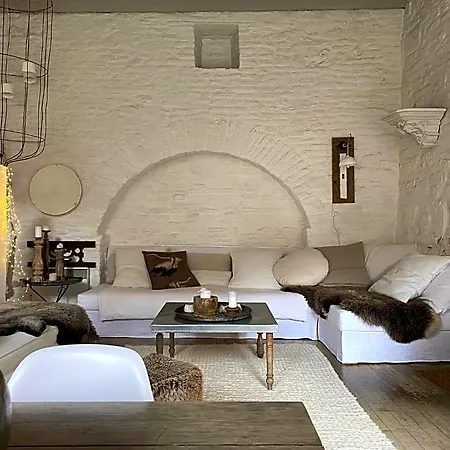 Nocleg ze śniadaniem La Maison Sur La Place 3*