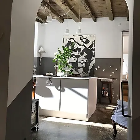 La Maison Sur La Place Penne-dʼAgenais