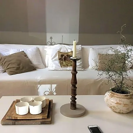 La Maison Sur La Place 3* Penne-dʼAgenais