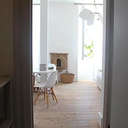 La Maison Sur La Place 3* Penne-dʼAgenais