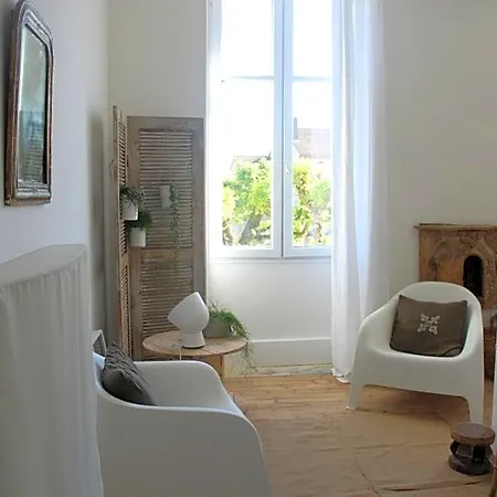 La Maison Sur La Place Nocleg ze śniadaniem Penne-dʼAgenais