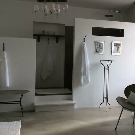 La Maison Sur La Place Penne-dʼAgenais