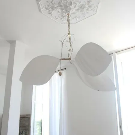 La Maison Sur La Place Bed & Breakfast Penne-dʼAgenais