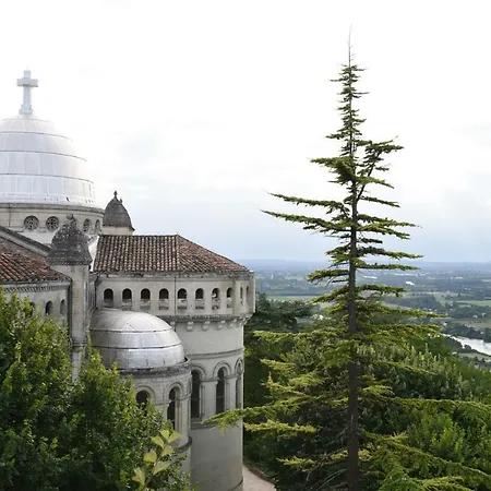 La Maison Sur La Place 3* Penne-dʼAgenais