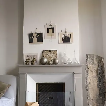 Bed & Breakfast La Maison Sur La Place 3*