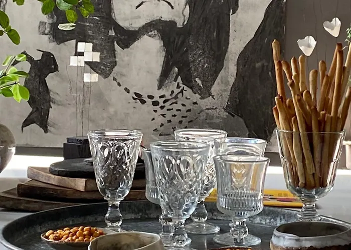 La Maison Sur La Place Couette-café Penne-dʼAgenais